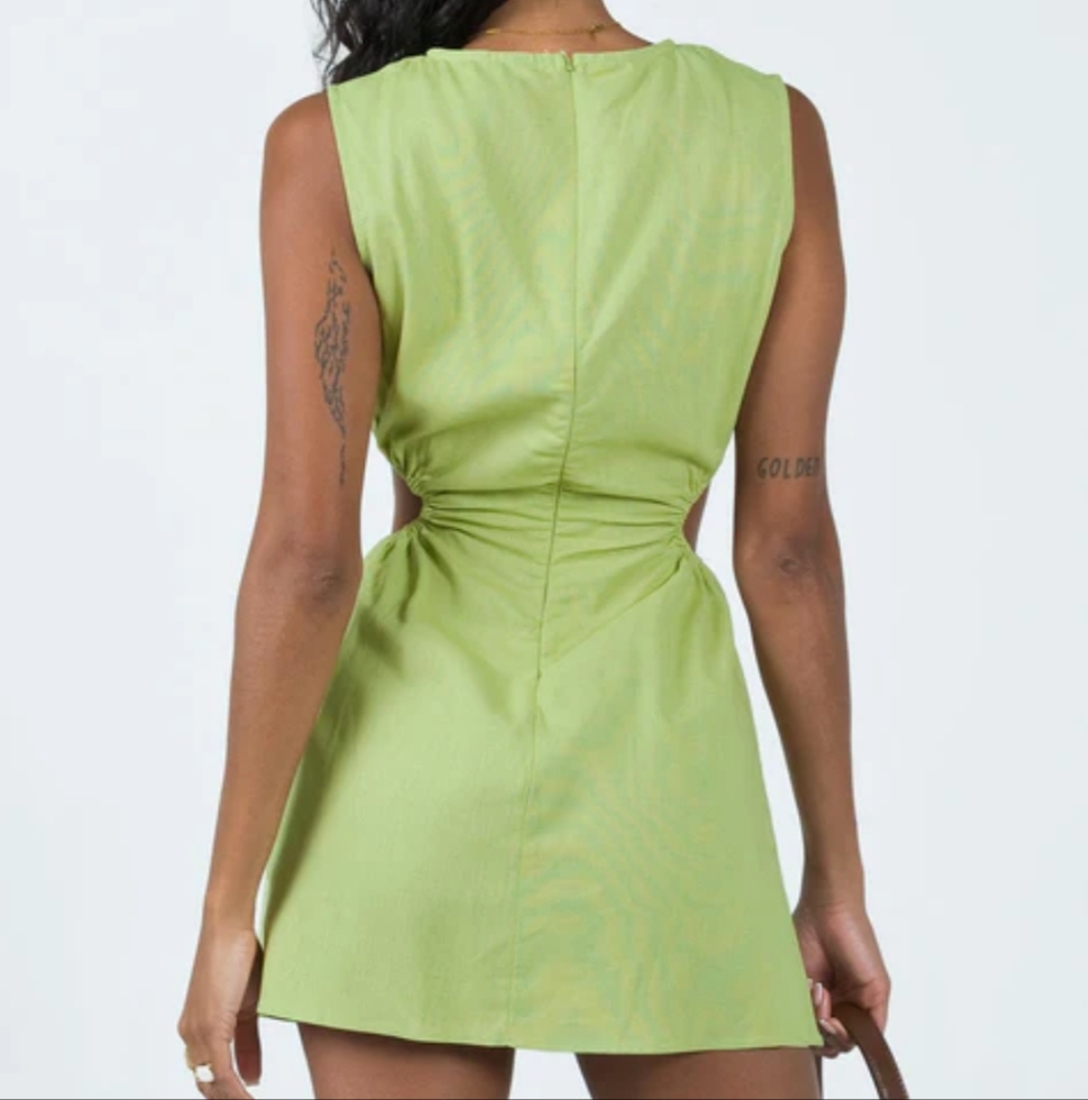 Dress - Picture 4 of 7